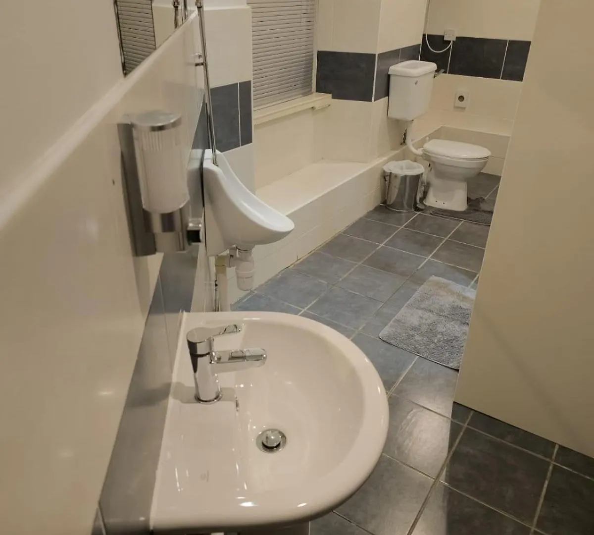 Belford Hostel EDI